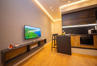 Central Chic Apartments allows 18 year olds to book a room