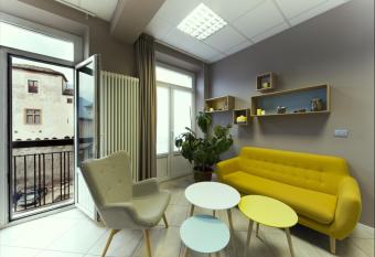 I Dodici mesi rooms&apartments has Balcony rooms