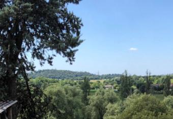 riverview67 allows 18 year olds to book a room