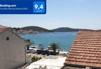 Apartment Bel Vista has Balcony rooms