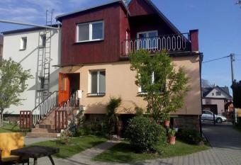 Apartm  n se zahradou has Balcony rooms