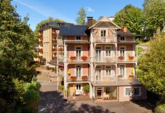 Hotel Bergfried & Sch  nblick has Balcony rooms