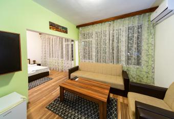 Hotel Tishina has Balcony rooms