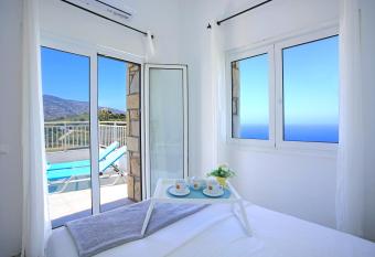 Villa Alice - stunning views over the Aegean Sea has Balcony rooms
