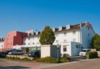 PLAZA Hotel Bruchsal allows 18 year olds to book a room