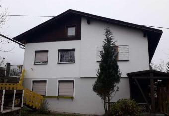 Emi has Balcony rooms