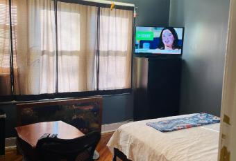 Divine olly cozy has Balcony rooms