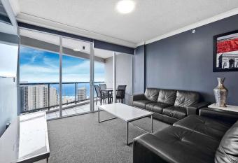 Ocean View Apartment on 26th Floor Surfers Paradise allows 18 year olds to book a room