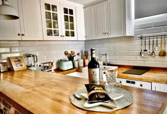 Loft de estilo industrial con garaje has Balcony rooms