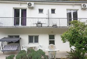 Apartmani Stolac has Balcony rooms