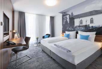 Best Western Hotel am Europaplatz allows 18 year olds to book a room