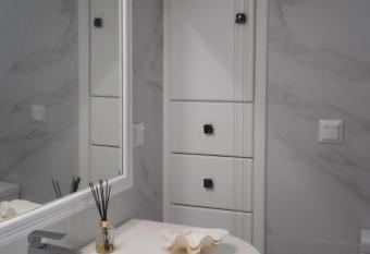 La La land house has Balcony rooms