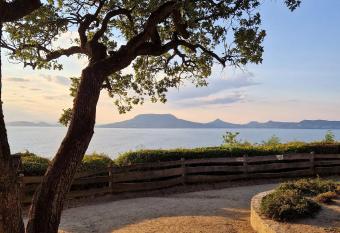 S  t  ny Apartmanh  z Fony  d has Balcony rooms