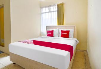 OYO 91350 Garden Hostel allows 18 year olds to book a room