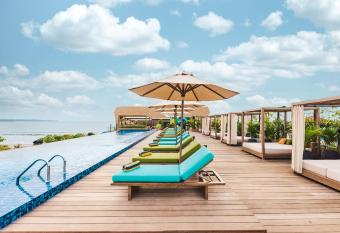 MAMAKA by Ovolo has Balcony rooms