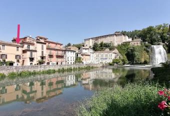 La finestra sulla cascata has Balcony rooms