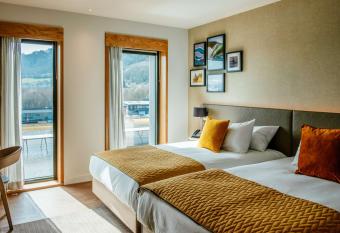 Hilton Garden Inn Snowdonia allows 18 year olds to book a room