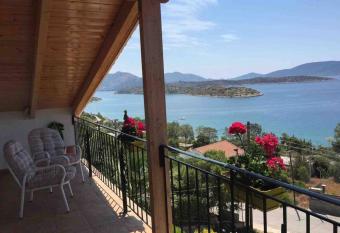 Siga Siga Apartment has Balcony rooms