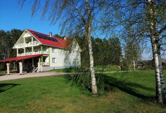 Mesikam  e puhkemaja allows 18 year olds to book a room