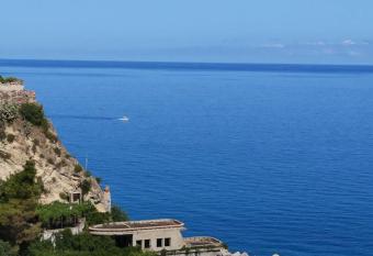 La Casa di Sara has Balcony rooms