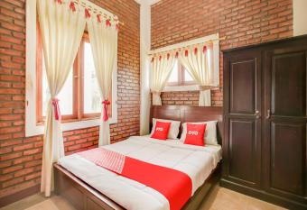 OYO 3896 Villa Pesona Wisata Puncak allows 18 year olds to book a room