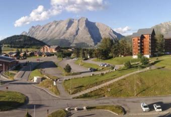 Studio    la montagne vue imprenable sur la vallee has Balcony rooms