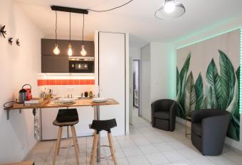 Le cocon d Angela - P  rigueux - Parking priv   has Balcony rooms