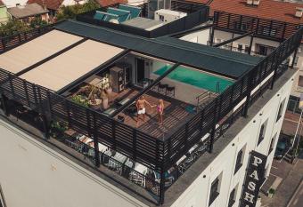 Hotel Pasha has Balcony rooms