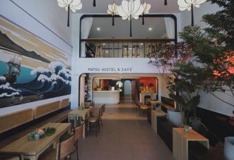 Matou Hostel & Cafe has Balcony rooms