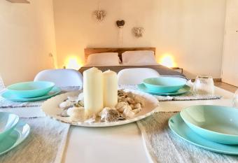 Patra Studio B4 has Balcony rooms