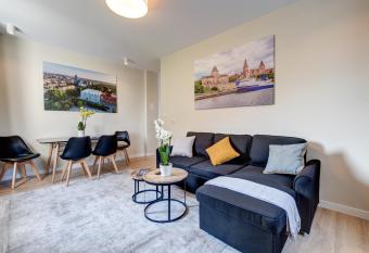 JTB Apartament ZACISZNA allows 18 year olds to book a room