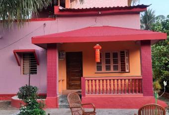 Tiwarekar Bungalow 4BHK has Balcony rooms