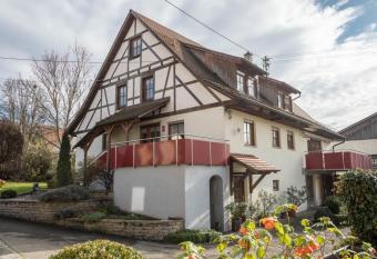 Ferienwohnung Nr 1 has Balcony rooms
