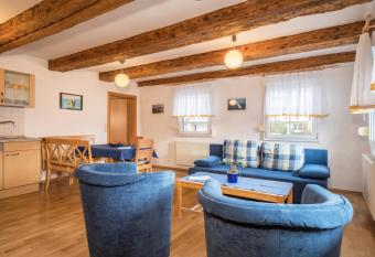 Ferienwohnung Nr 3 has Balcony rooms