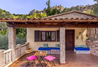 Can Sito has Balcony rooms