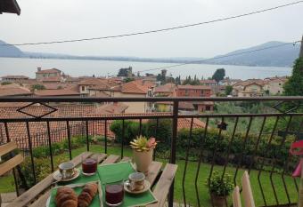 Casa della Cascata has Balcony rooms