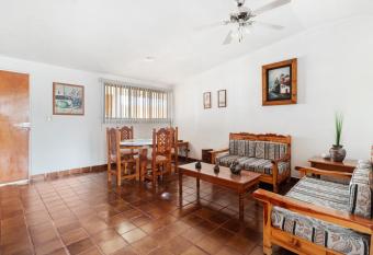 Suite Inmejorable ubicaci  n Zaragoza A33 allows 18 year olds to book a room