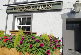 Red Lion Rooms - Self Check In allows 18 year olds to book a room