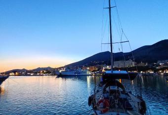 Barca a vela 12 metri Boat & Breakfast has Balcony rooms