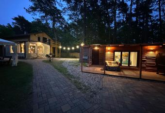 House By The Sea in Riga With Hot Tub And Sauna has Smoking/Balcony rooms