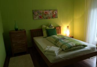 Ninas B&B - exklusiv f  r Frauen has Balcony rooms