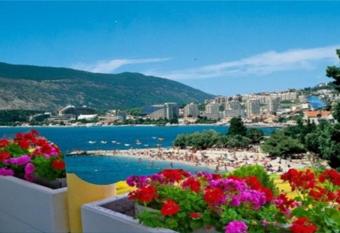 Apartmani M Igalo Crna Gora has Balcony rooms