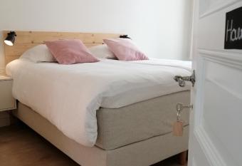 Haven 7 has Balcony rooms