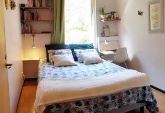 Lovely room in the heart of Malm   close to Copenhagen has Balcony rooms