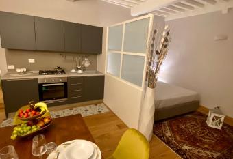 Sisters   home allows 18 year olds to book a room