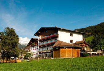 Schwannerwirt has Balcony rooms