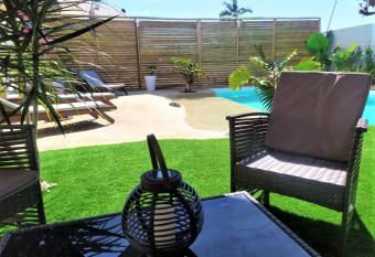 Fleur de passion allows 18 year olds to book a room