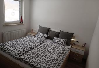 Apartments Mici has Balcony rooms