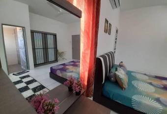 HM Homestay Lahat, Station 18, Ipoh            has Balcony rooms