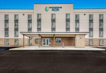 WoodSpring Suites Linden allows 18 year olds to book a room